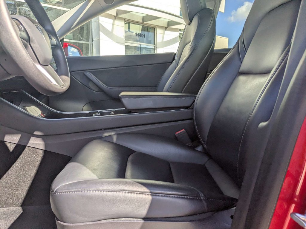 Used 2021 Tesla Model Y Long Range with VIN 5YJYGDEE6MF075691 for sale in Jacksonville, FL