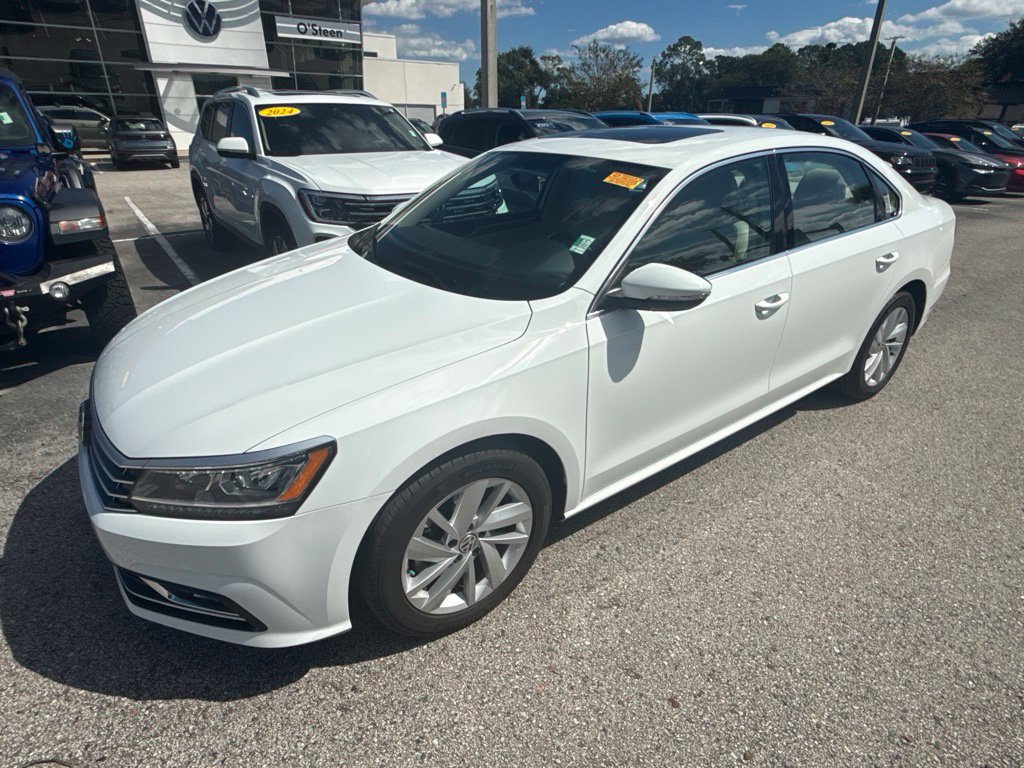 Used 2018 Volkswagen Passat 2.0T SE Sedan