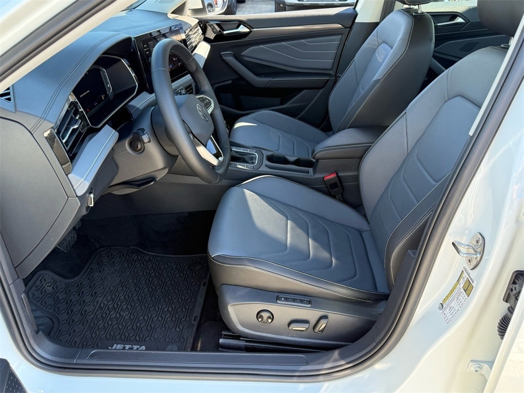 Used 2025 Volkswagen Jetta 1.5T SEL Sedan