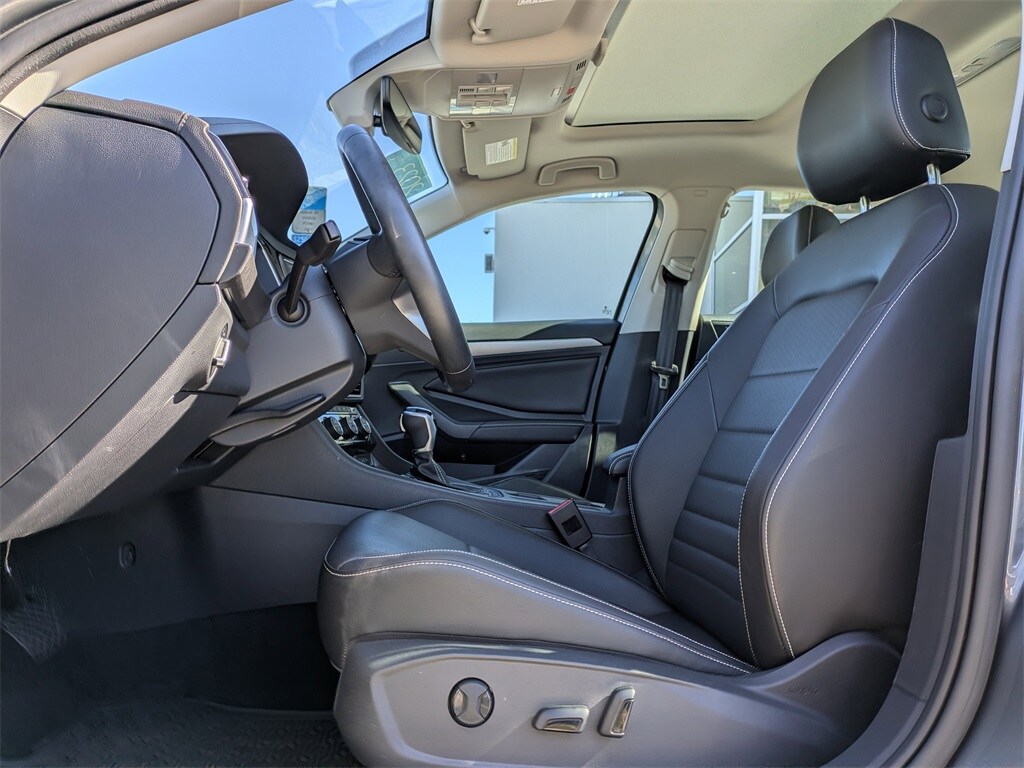 Used 2023 Volkswagen Jetta 1.5T SE Sedan