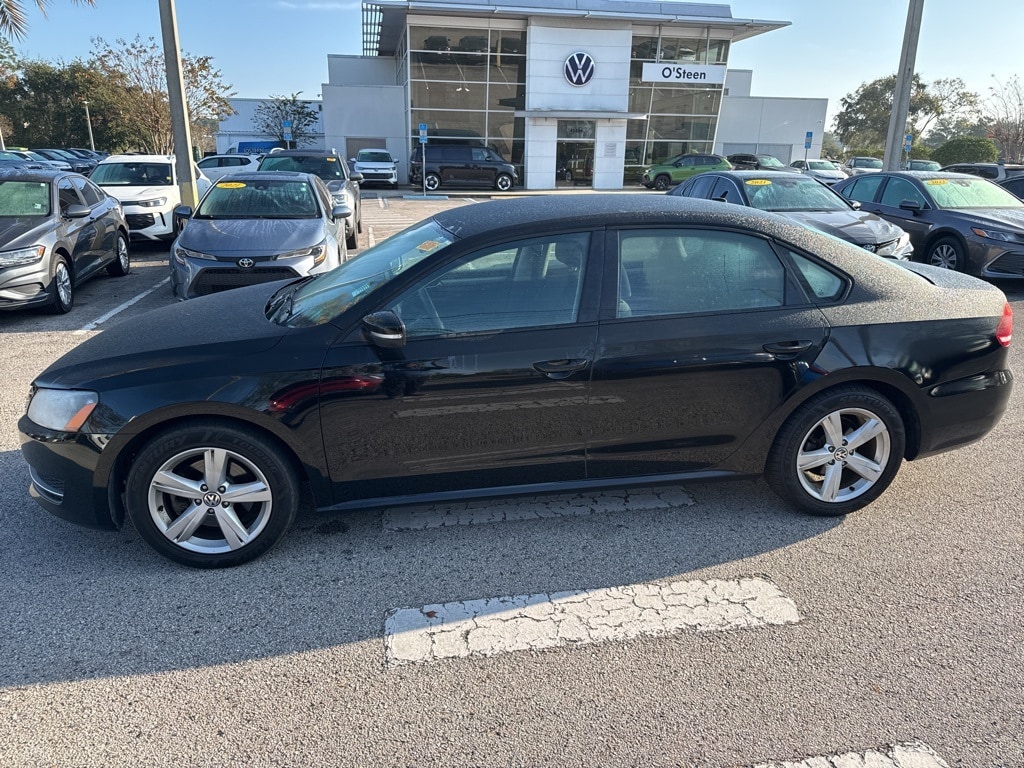 Used 2015 Volkswagen Passat 1.8T Limited Edition w/PZEV Sedan