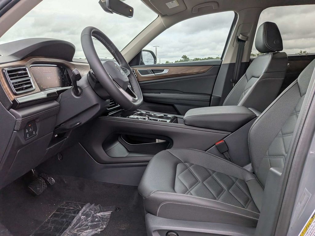 New 2026 Volkswagen Atlas 2.0T SE w/Technology SUV