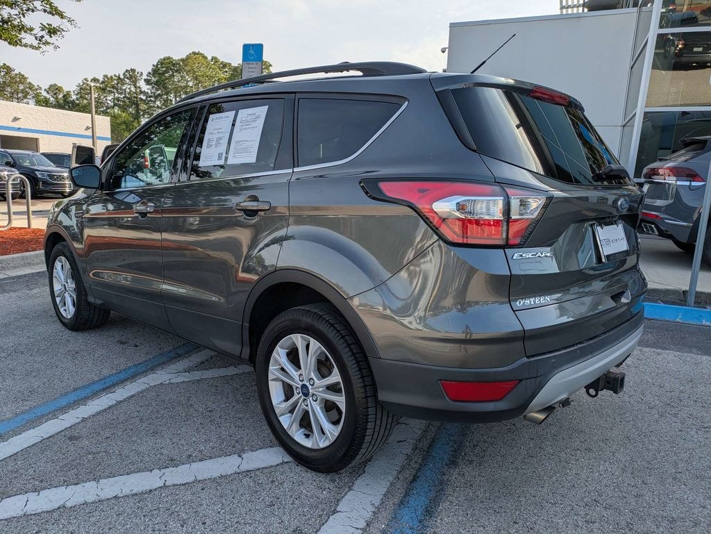 Used 2017 Ford Escape SE SUV