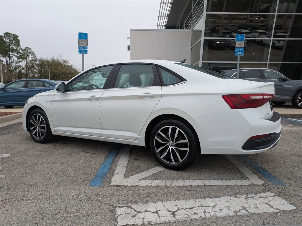 New 2026 Volkswagen Jetta 1.5T SE Sedan