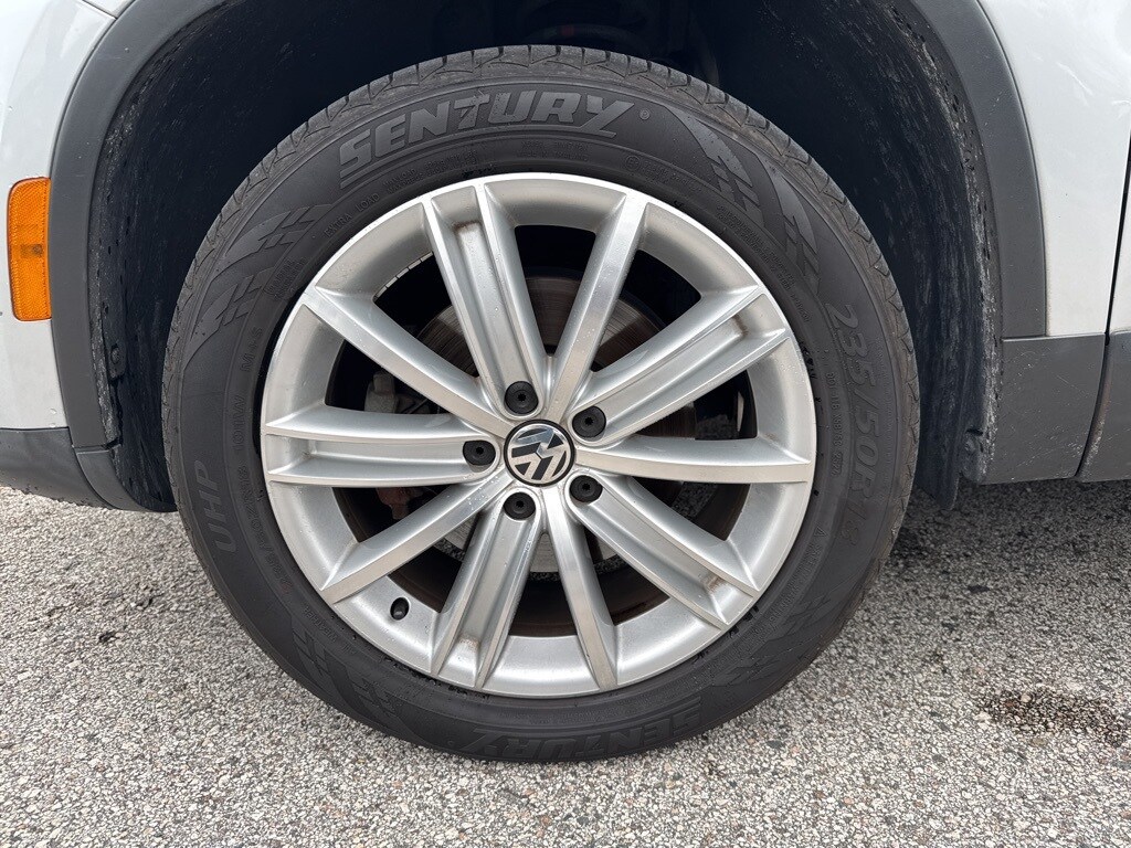 2016 Volkswagen Tiguan SE photo 4