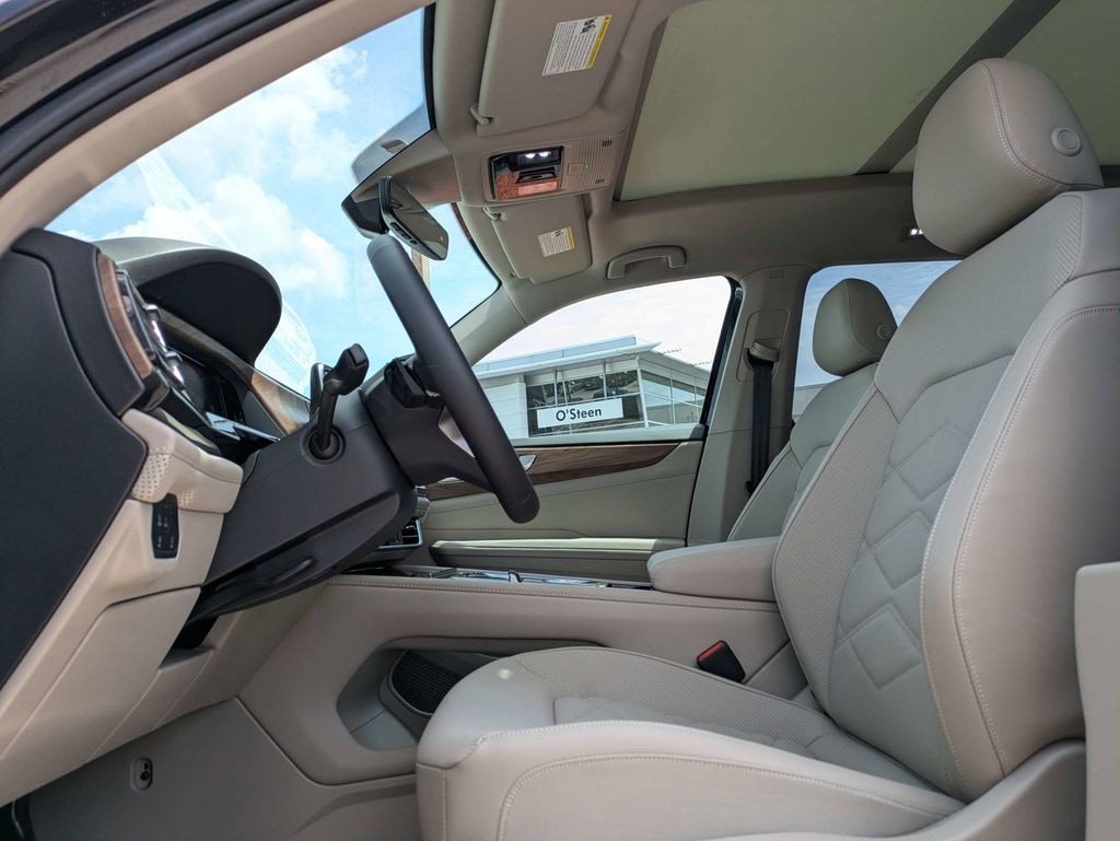 New 2026 Volkswagen Atlas 2.0T SE w/Technology SUV