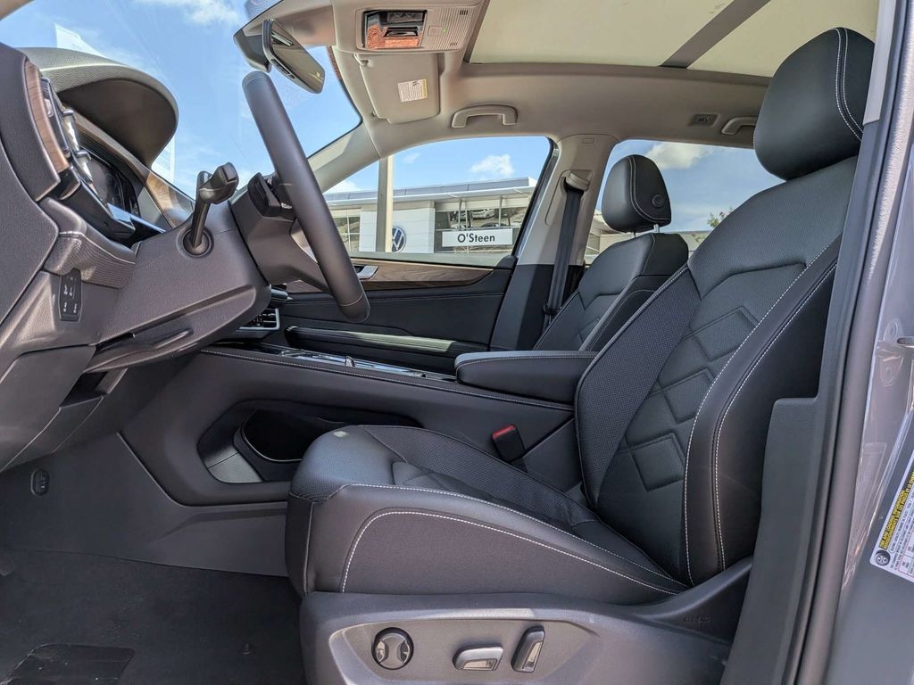 New 2026 Volkswagen Atlas 2.0T SE w/Technology SUV