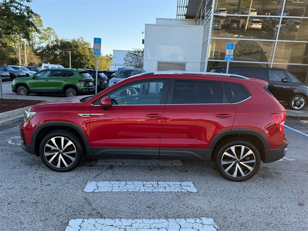 Used 2022 Volkswagen Taos 1.5T SE SUV