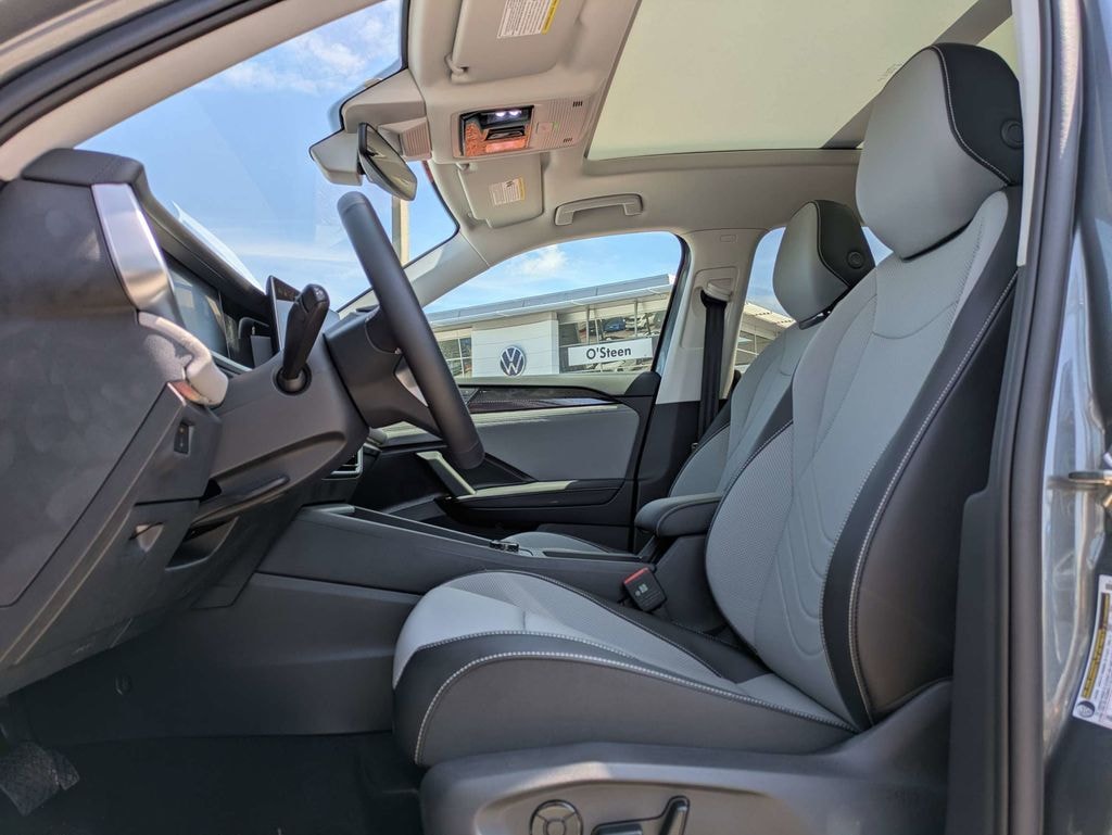 New 2026 Volkswagen Tiguan 2.0T SE SUV