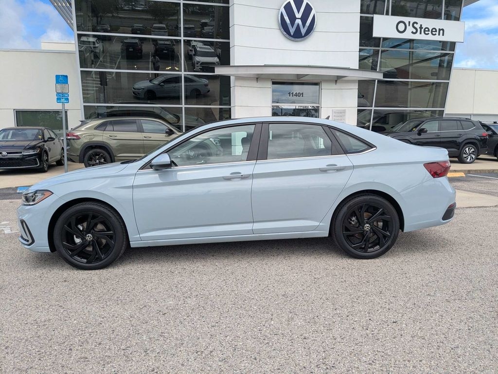 New 2026 Volkswagen Jetta 1.5T SE Sedan