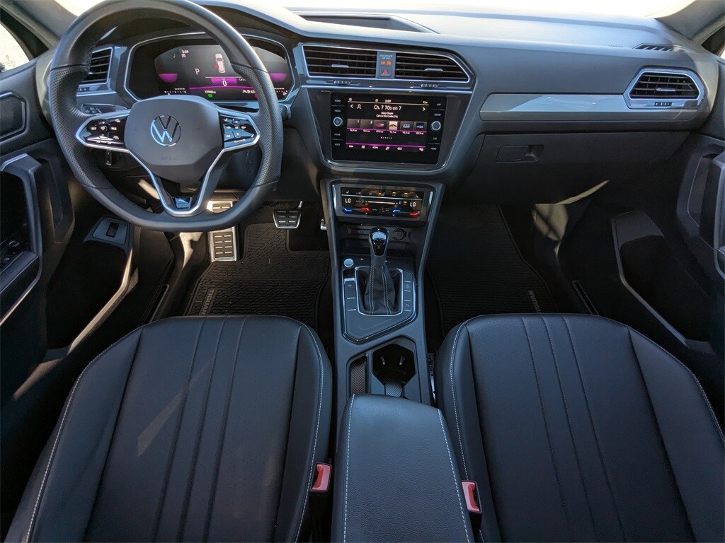 2024 Volkswagen Tiguan SE R-Line Black photo 3