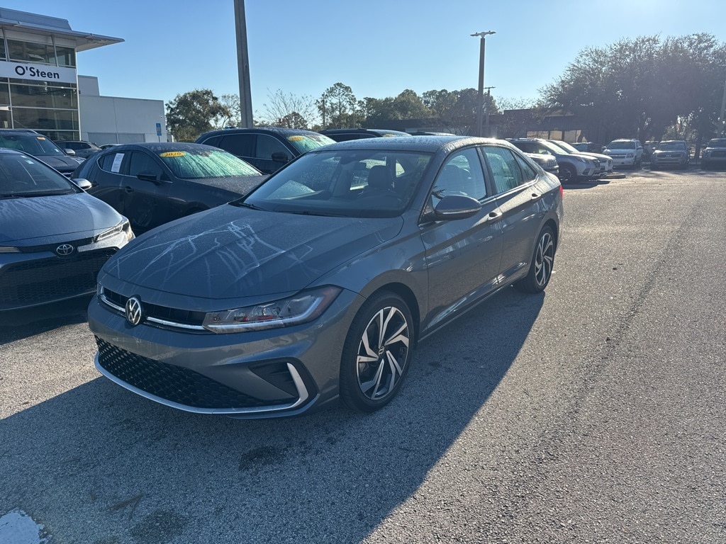 2025 Volkswagen Jetta SEL's photo