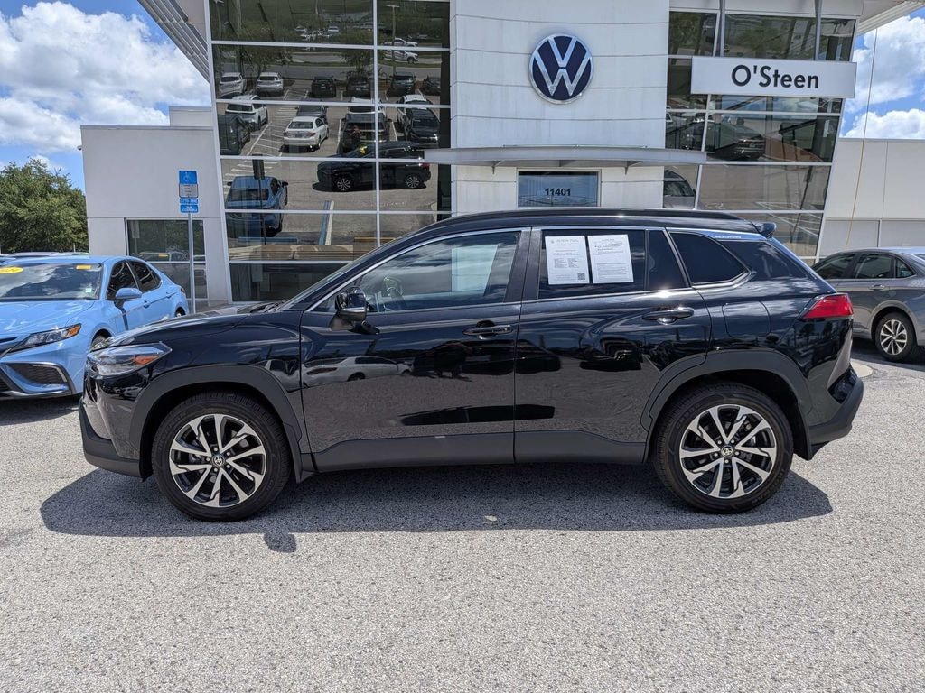 Used 2023 Toyota Corolla Cross XLE SUV