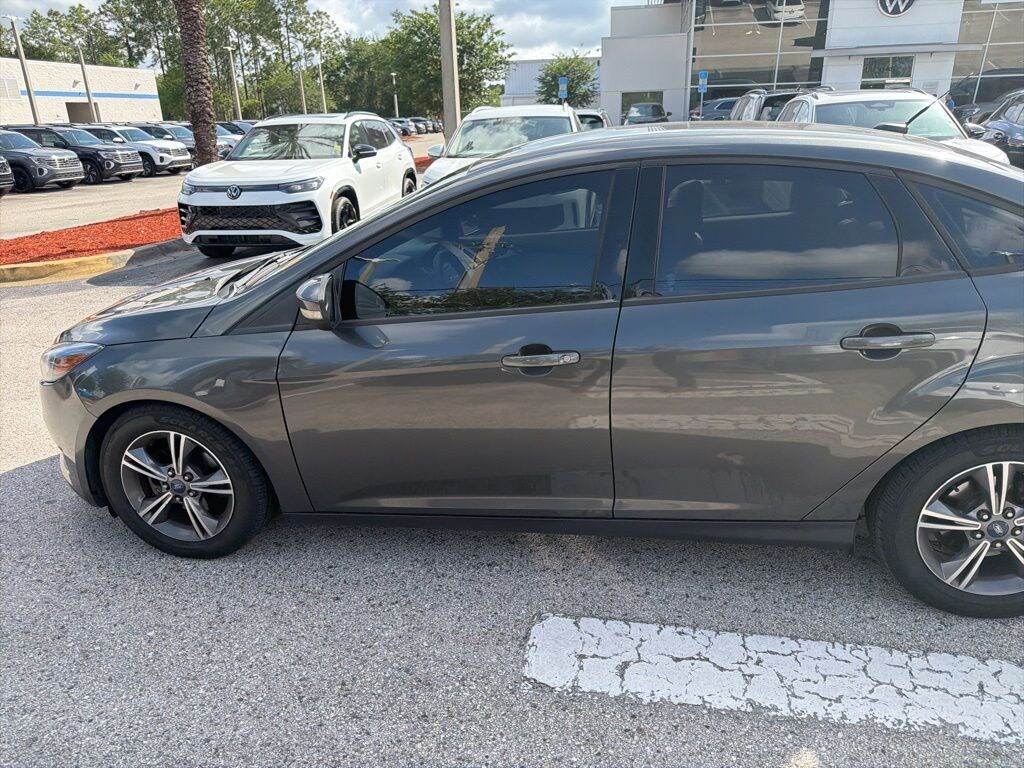 Used 2016 Ford Focus SE Sedan