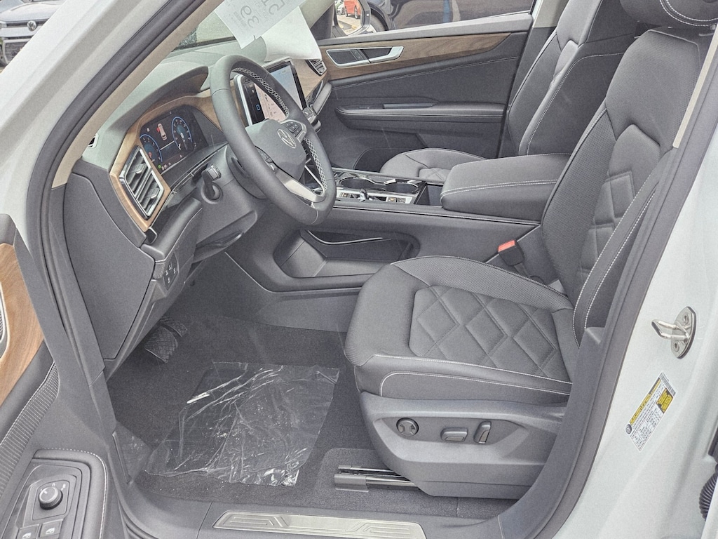 New 2026 Volkswagen Atlas 2.0T SE w/Technology SUV