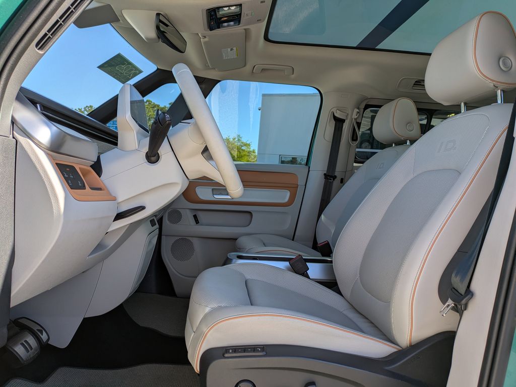 Used 2025 Volkswagen ID. Buzz 1st Edition with VIN WVG5WVEB8SH004311 for sale in Jacksonville, FL