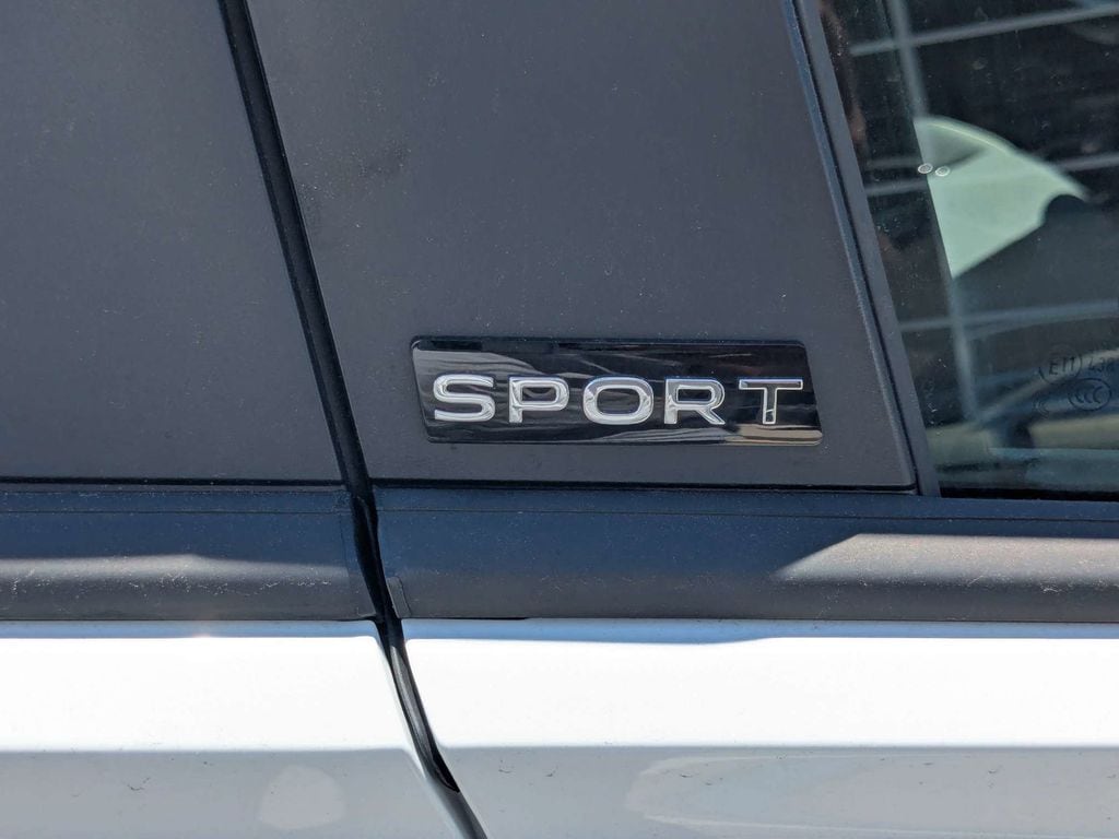 2026 Volkswagen Jetta Sport - Photo 13