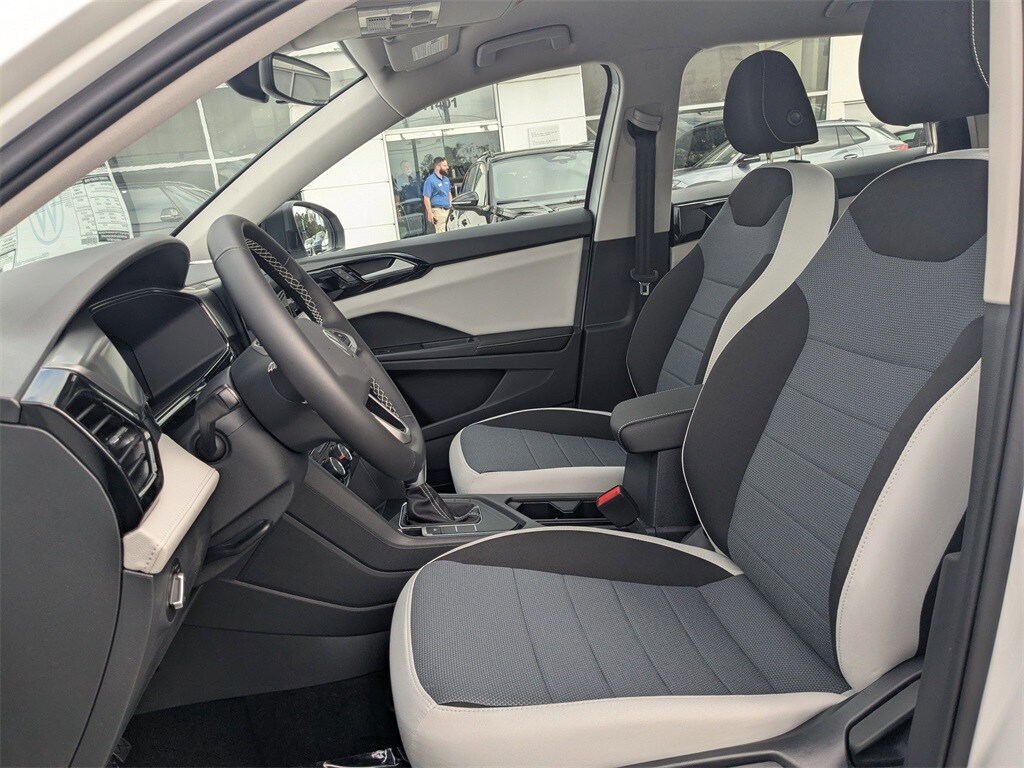 New 2026 Volkswagen Taos 1.5T S SUV