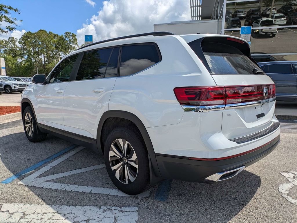2026 Volkswagen Atlas SE - Photo 4