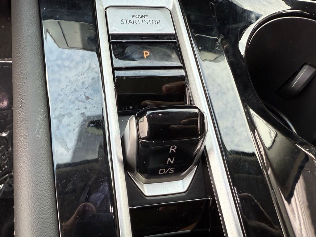 2026 Volkswagen Atlas SE w/Tech - Photo 34