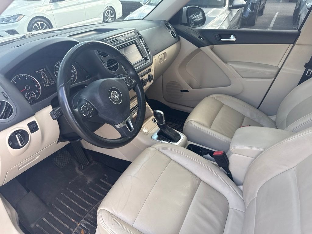 Used 2017 Volkswagen Tiguan 2.0T SEL SUV