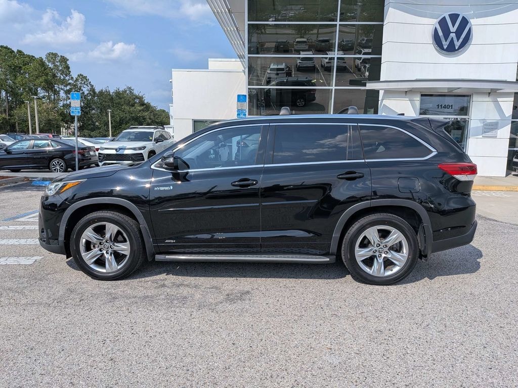 Used 2017 Toyota Highlander Hybrid Limited V6 SUV