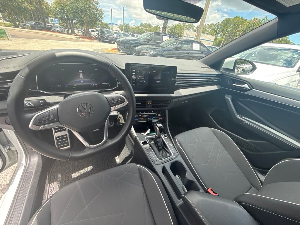 2026 Volkswagen Jetta Sport - Photo 25