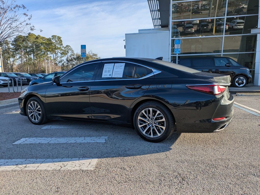 Used 2023 Lexus ES 350 Sedan
