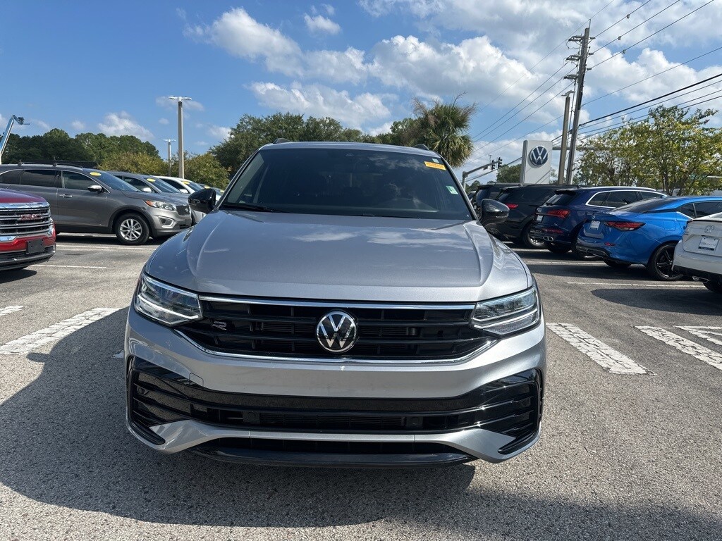 2024 Volkswagen Tiguan SE R-Line Black photo 2