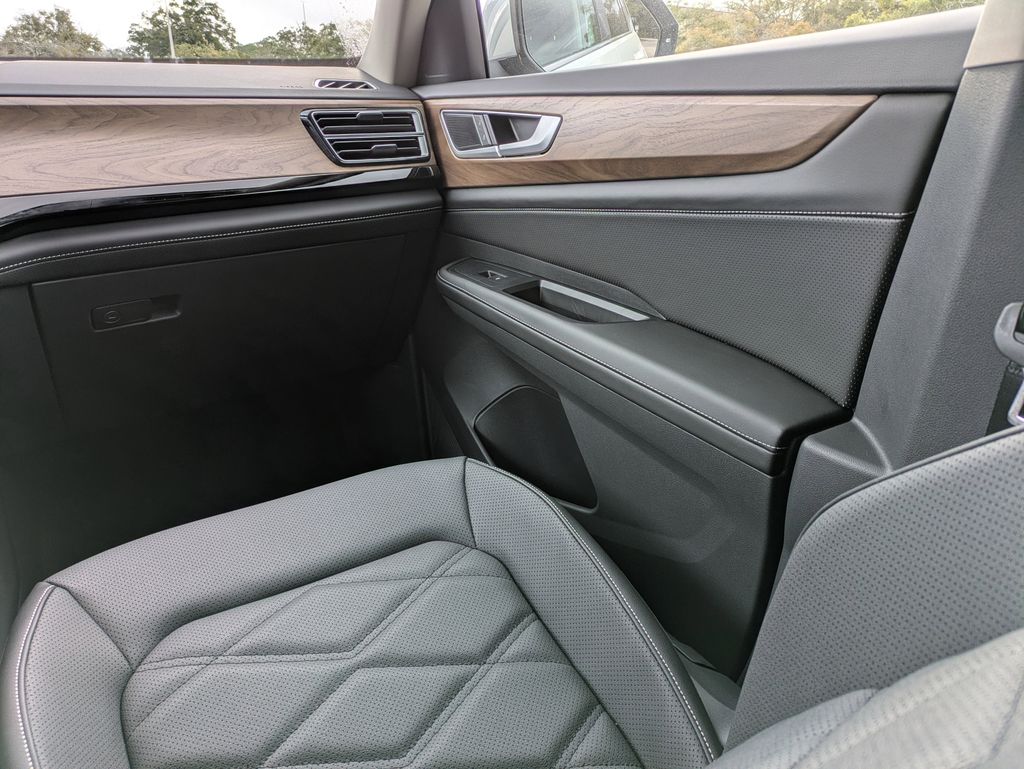 2026 Volkswagen Atlas SE w/Tech - Photo 22