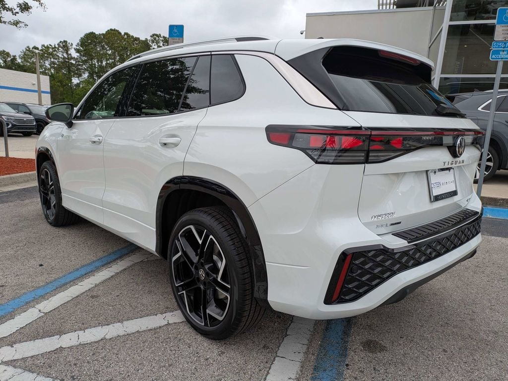 New 2026 Volkswagen Tiguan 2.0T SEL R-Line Turbo SUV