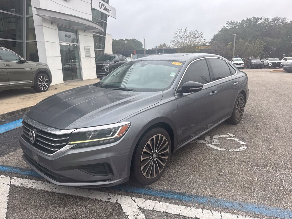 Used 2022 Volkswagen Passat 2.0T Limited Edition Sedan