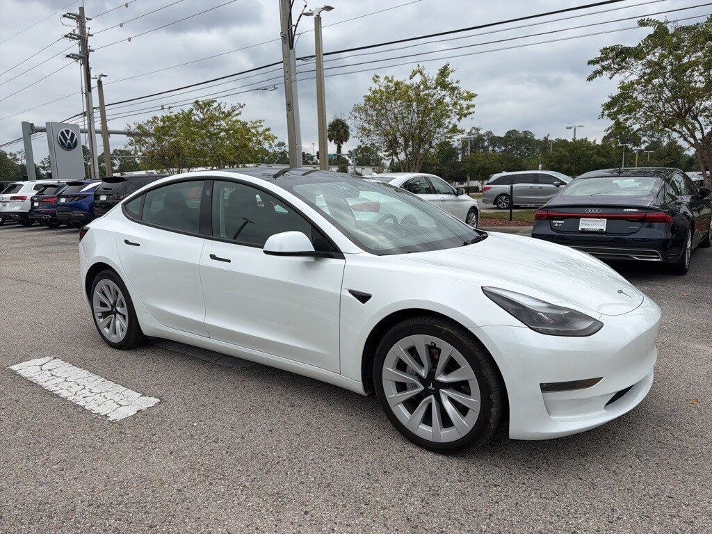 2023 Tesla Model 3 Long Range photo 4