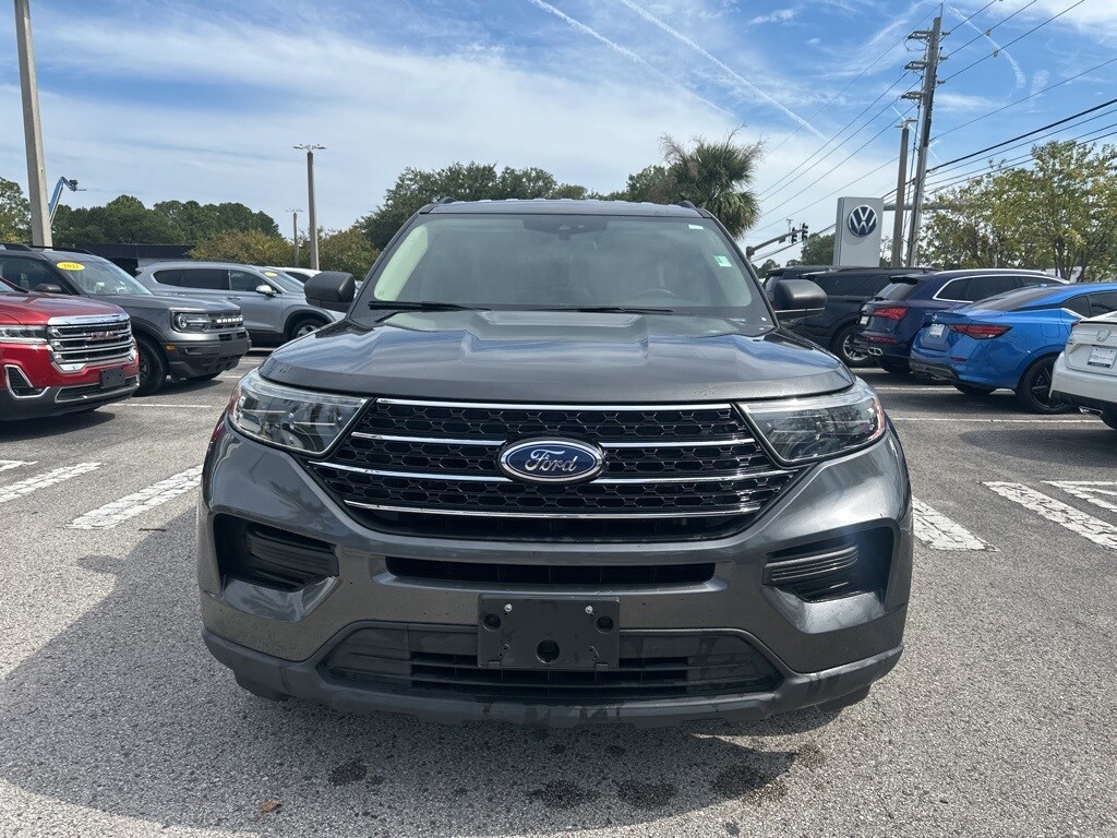 2020 Ford Explorer XLT photo 2