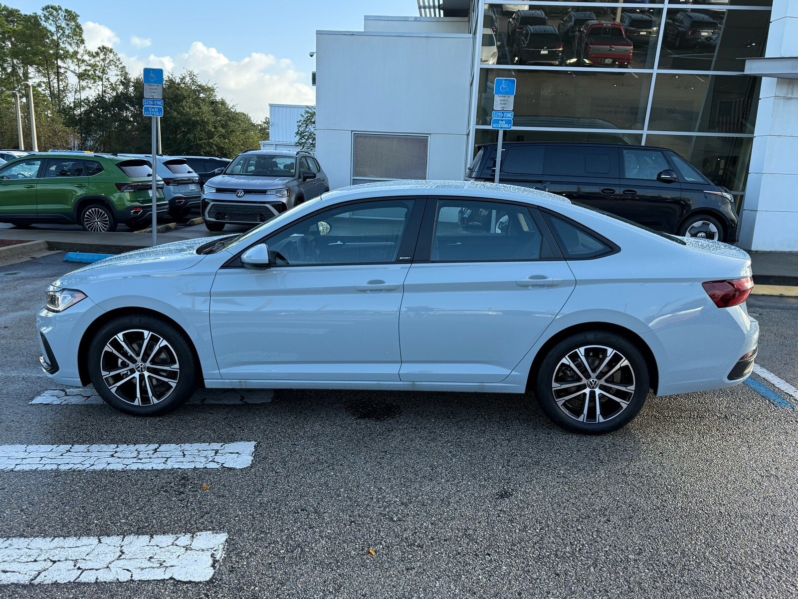 2026 Volkswagen Jetta Sport photo 3