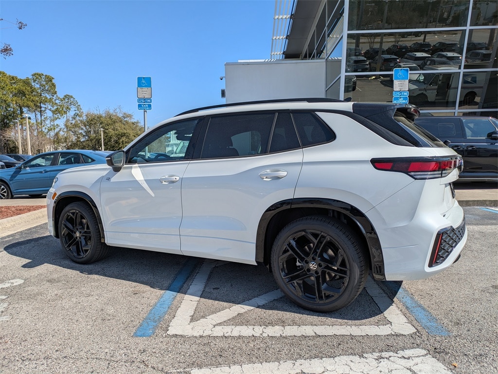 New 2026 Volkswagen Tiguan 2.0T SE R-Line Black SUV