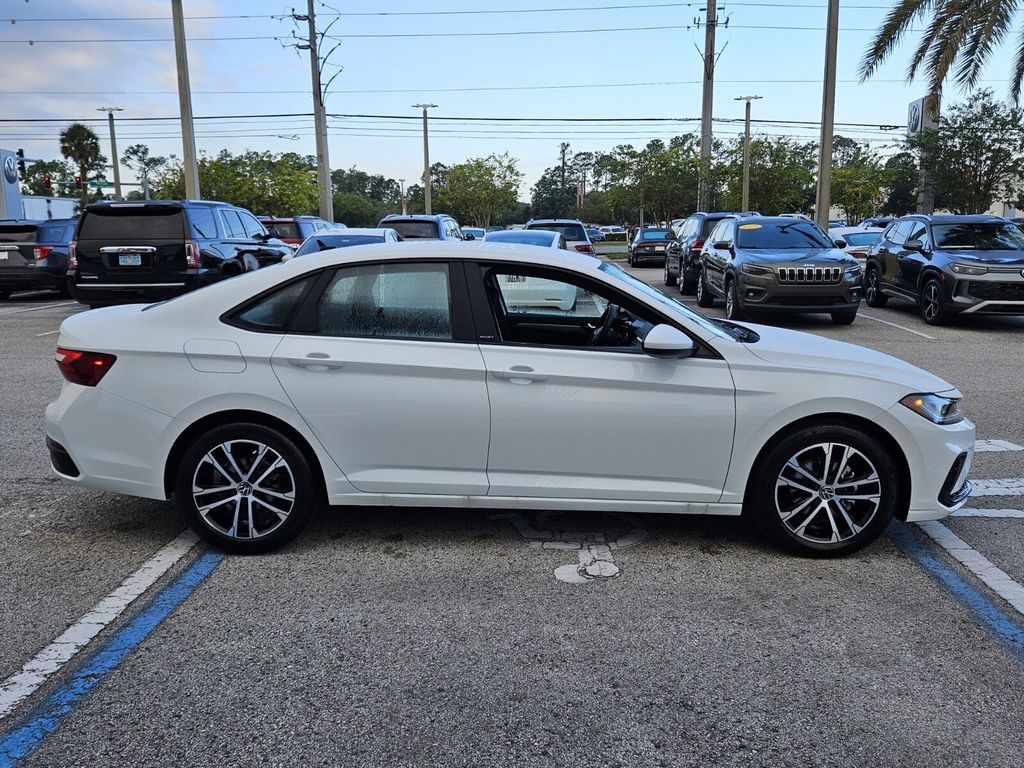 2026 Volkswagen Jetta Sport - Photo 15