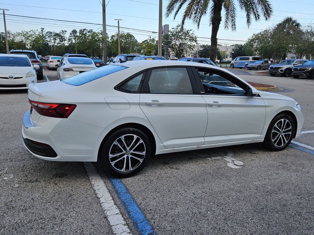 2026 Volkswagen Jetta Sport - Photo 14