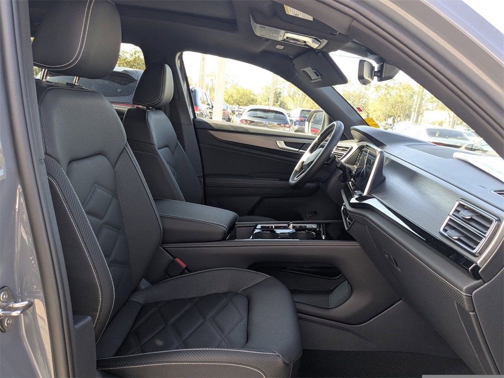 New 2026 Volkswagen Atlas Cross Sport 2.0T SE w/Technology SUV