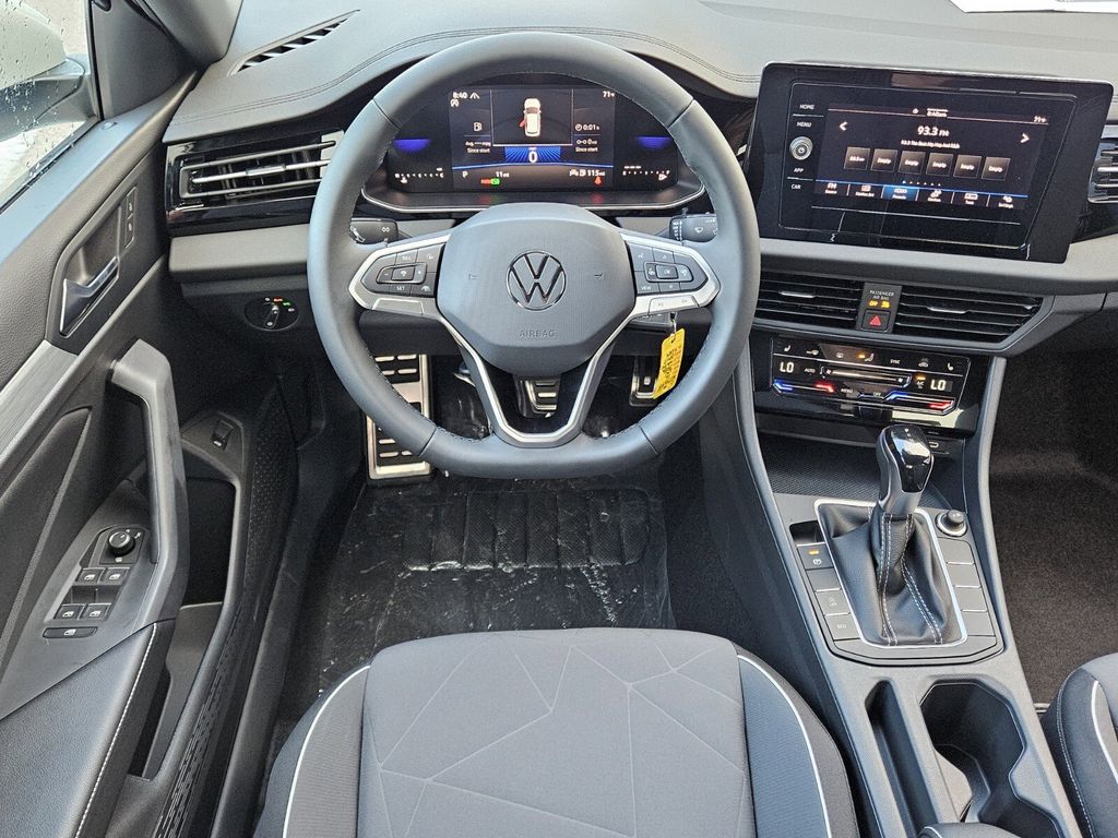 2026 Volkswagen Jetta Sport - Photo 7