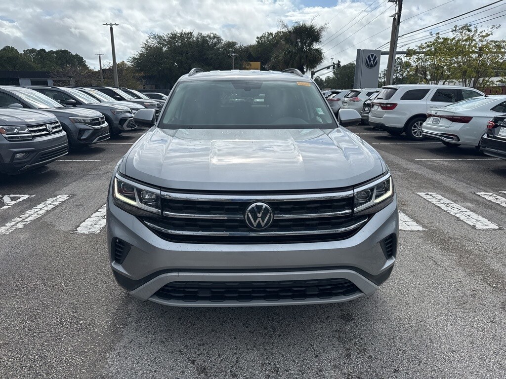 2023 Volkswagen Atlas SE photo 2
