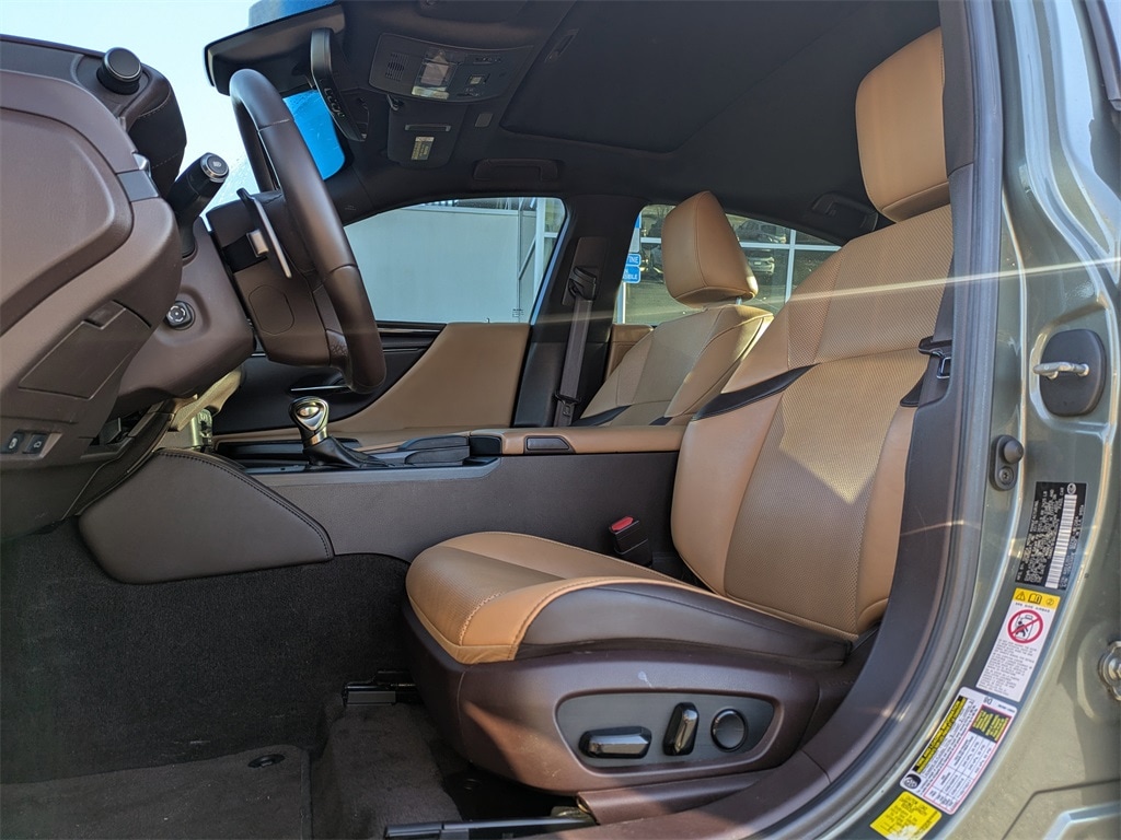 Used 2019 Lexus ES 350 Sedan