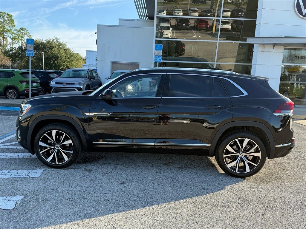 New 2026 Volkswagen Atlas Cross Sport 2.0T SEL Premium R-Line SUV