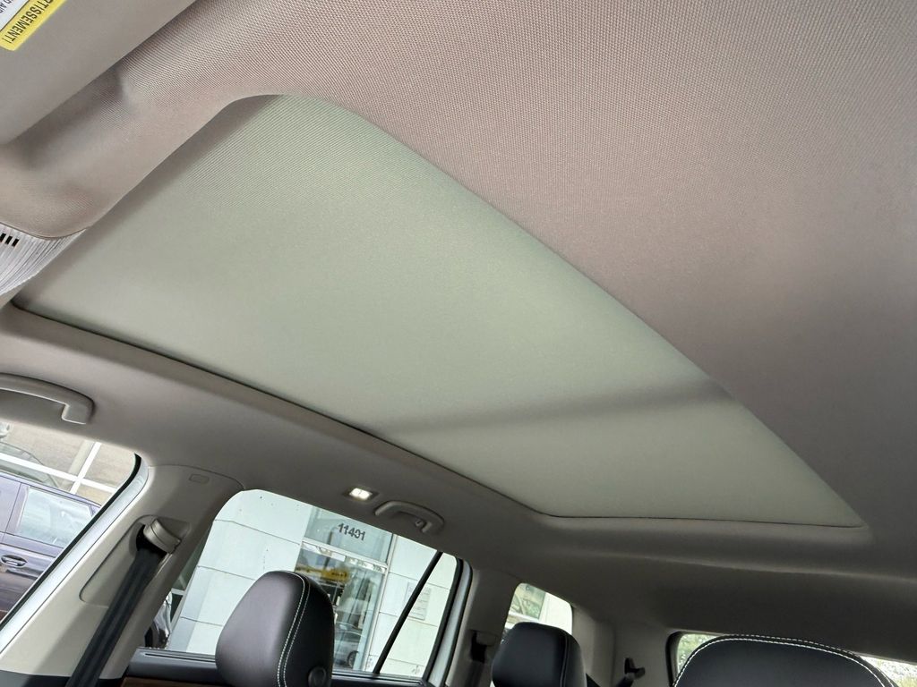 2026 Volkswagen Atlas SE w/Tech - Photo 29