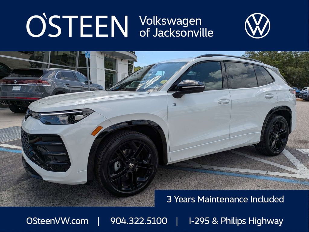 2026 Volkswagen Tiguan 2.0T SE R-Line Black's photo