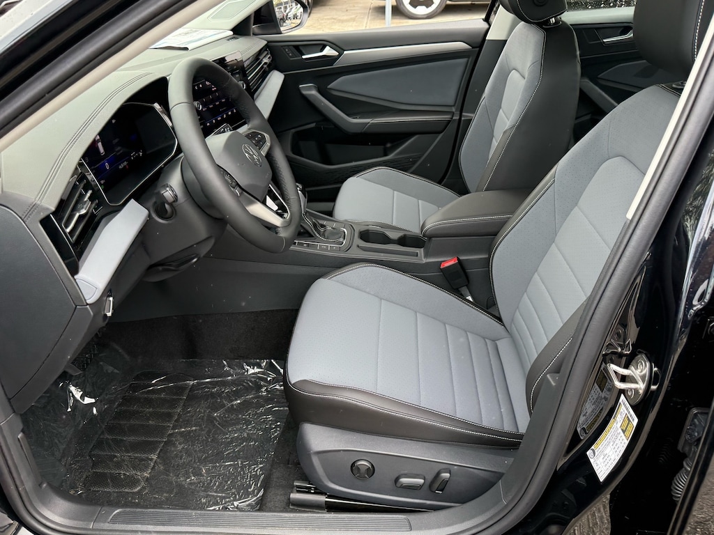 New 2026 Volkswagen Jetta 1.5T SE Sedan