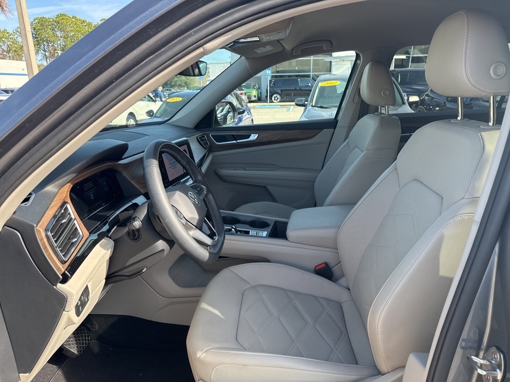 Used 2024 Volkswagen Atlas 2.0T SE SUV