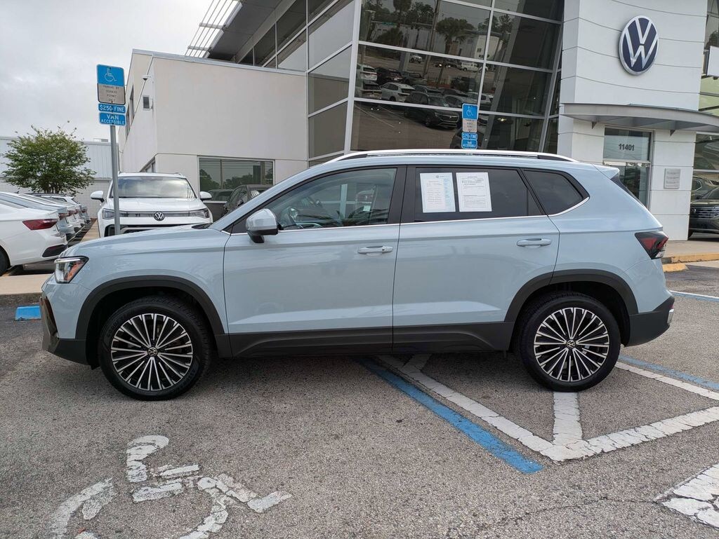 Certified 2025 Volkswagen Taos 1.5T SE SUV
