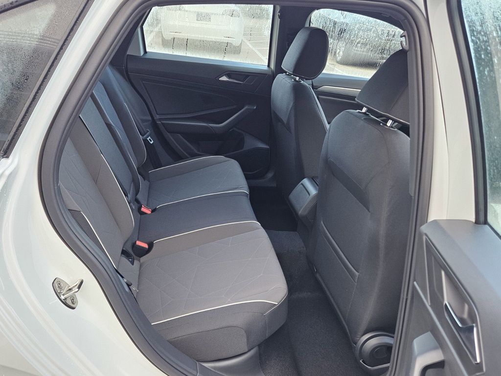 2026 Volkswagen Jetta Sport - Photo 18