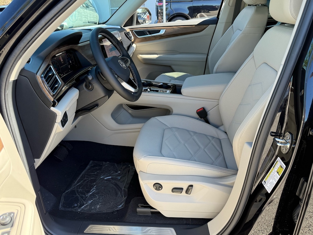 New 2026 Volkswagen Atlas 2.0T SE w/Technology SUV